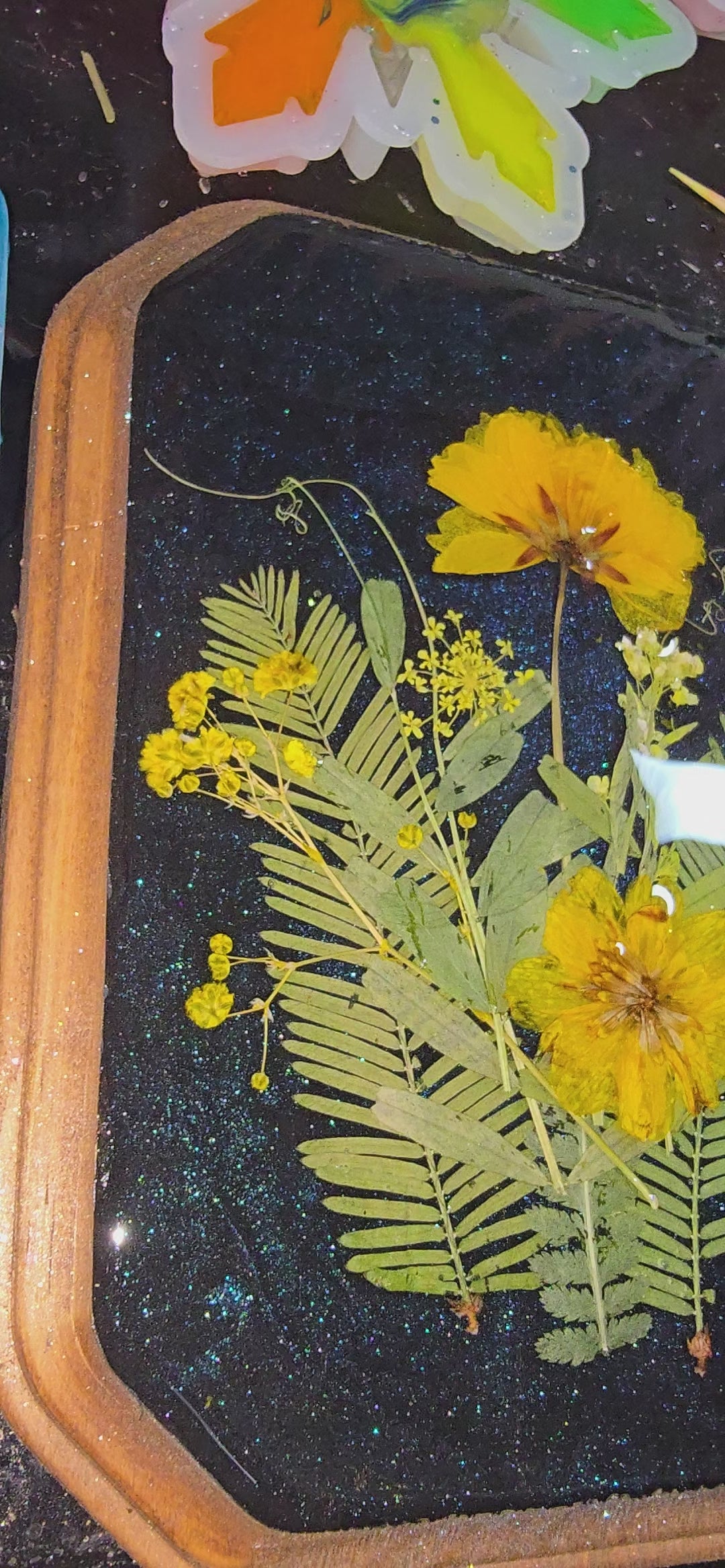 Medium Garden Plaque-Yellow