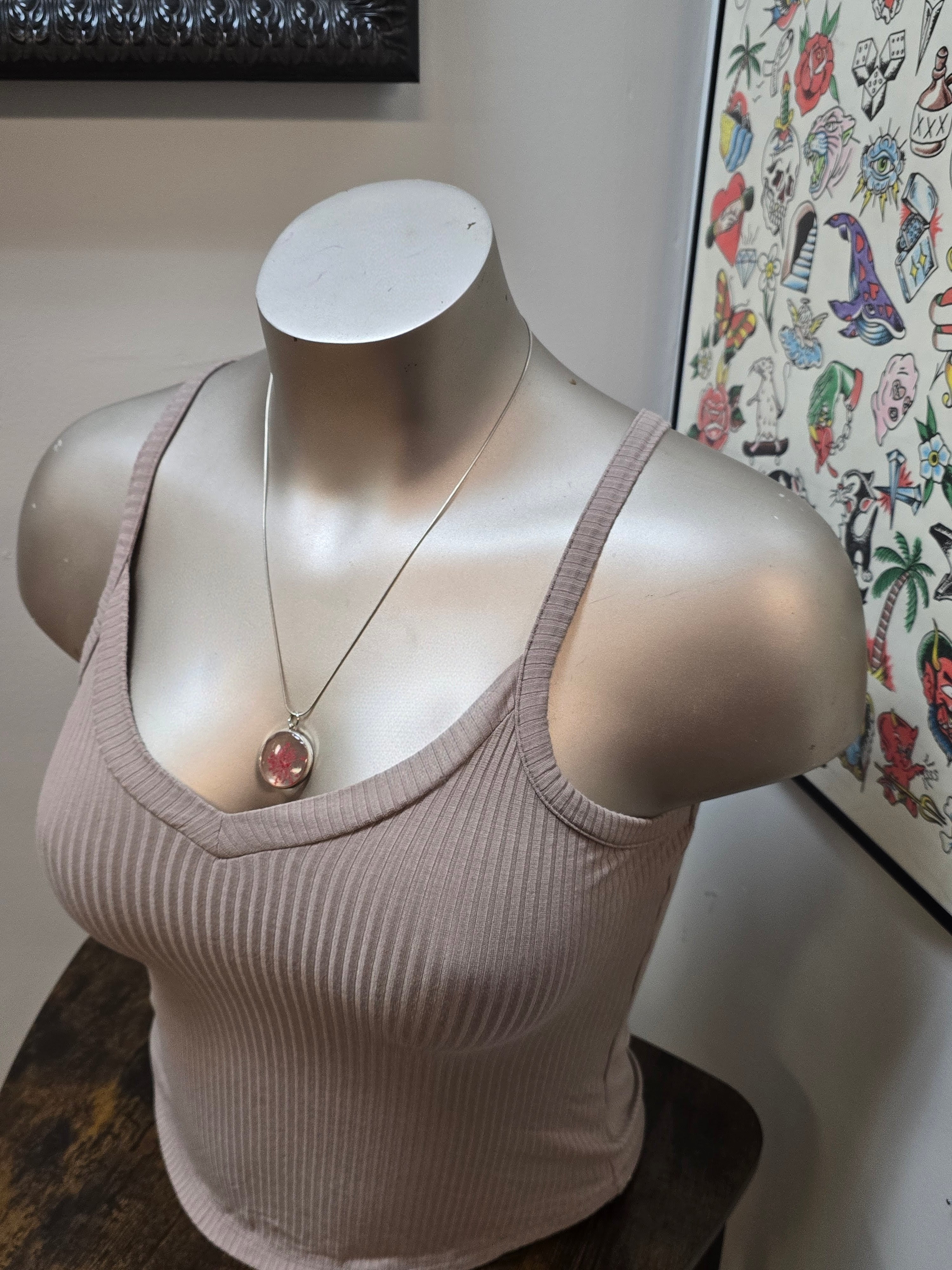 Preserved Botanical Necklace- Red Queen Anne